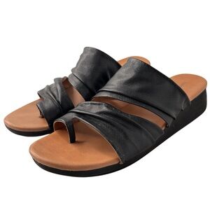 Baretraps Sandals Womens 10 M Venus Slide Black Toe-Loop Comfort Wedge Heels